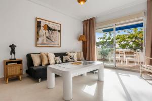 2 bedroom apartment in Medina Garden