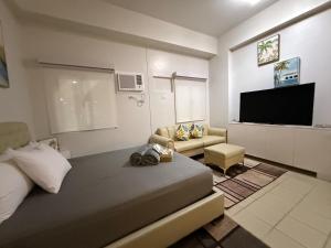 JK Suites Cheer B126