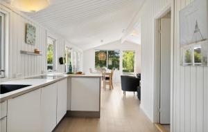 3 Bedroom Beautiful Home In Ålbæk