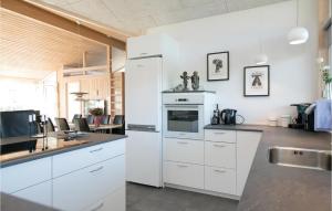 Amazing Home In Saltum With Wifi