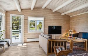 Three-Bedroom Holiday Home In Jerup