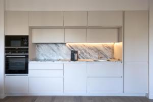 The Diagonal Suites by Sweett