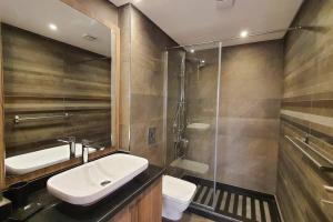 Catalina at New Cairo