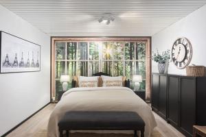 Stay North - Mustikka