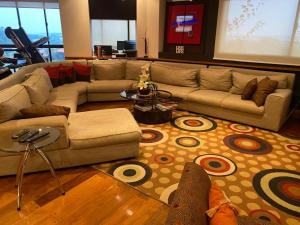 RIO DEPARTAMENTOS Frente al Rio Paraguay