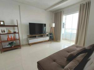 Lindo e Amplo apartamento