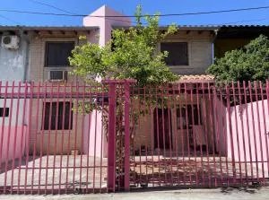 Casa con 2 habitaciones cerca del IPS central - Луке