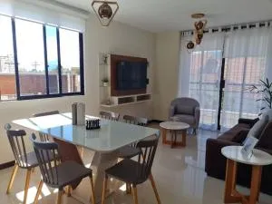 Espectacular dpto con piscina Condominio - Sacaba