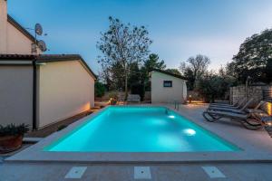 Charmante Villa Crystal mit Pool, bis 5 Personen 