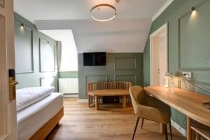 Single Room room in Hotel Uhland