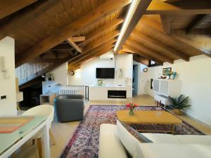 Modern flat in old town Baveno