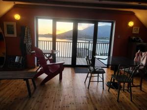 The Boat House Waterside Home