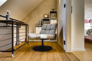 Prague Days - Sunny Riverside Apartments with Terraces