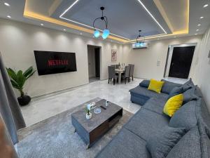 Relaxing Luxury 2BDR - New Cairo by landmark stays