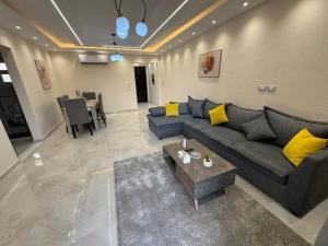Relaxing Luxury 2BDR - New Cairo by landmark stays