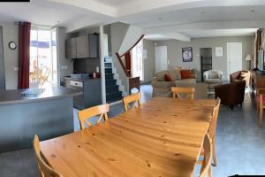 Appartements Appartement spacieux avec grande terrasse : photos des chambres