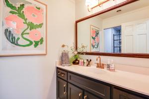 4 Mi to Dtwn Spacious Suite in Mount Airy