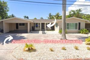 Juanitas Waterfront Villa
