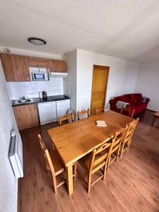 Grand appartement PEYRAGOOD tout équipé linge de lit et de toilette inclus - 8 couchages - Station Peyragudes - Vue montagne - 2 balcons-terrasses