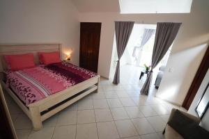 Casa Estrellas Mirabal