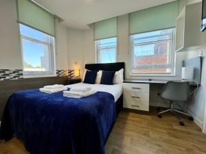 PS APARTMENTS