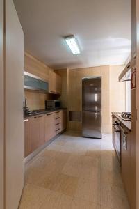 Chiado Deluxe Modern Feel 3 BR Apartment