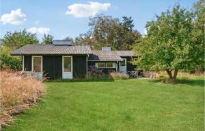 3 Bedroom Cozy Home In Sjællands Odde