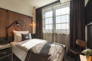 Single Room room in the niu Bricks
