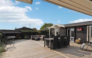 Stunning Home In Juelsminde With Wifi