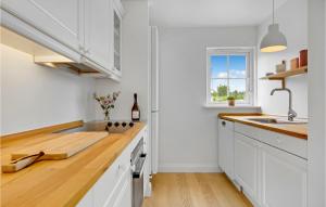 3 Bedroom Awesome Home In Vejby