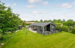 Lovely Home In Frederiksværk With Wifi - Kulhuse