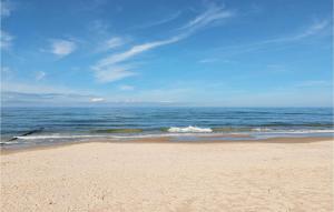 3 Bedroom Lovely Apartment In Wiselka