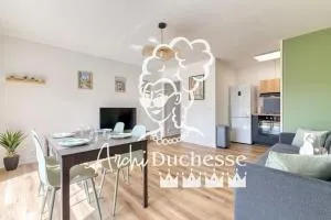 Marine votre F2 moderne à Rouen - 伊沃托