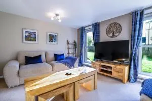 Contemporary 3 Bedroom Flat in Ancient Dunfermline - 法夫