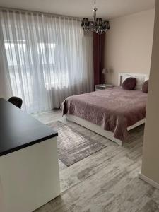 Apartament utilat cu parcare privata