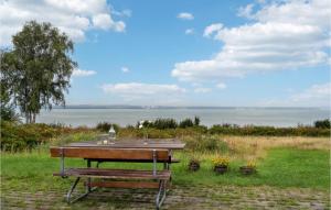 3 Bedroom Gorgeous Home In Knebel