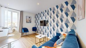 869-Suite Bleuet - Superbe Appartement