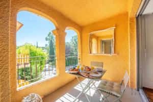 Magnifique duplex avec terrasse et piscine