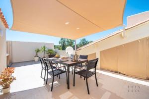 Magnifique duplex avec terrasse et piscine