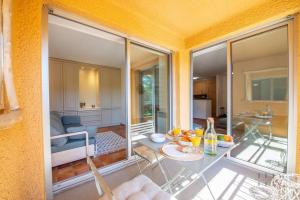 Magnifique duplex avec terrasse et piscine