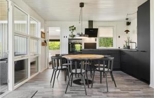 Stunning Home In Bogense With Wifi