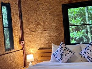 Bangtao Wooden house resort and cafe