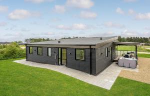 Nice Home In Spøttrup With Sauna