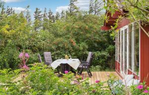 3 Bedroom Cozy Home In Spøttrup