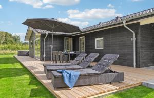 4 Bedroom Pet Friendly Home In Hadsund