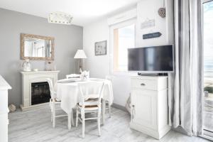 Appartements Les balcons des Ecrehous - Duplex front de mer : photos des chambres