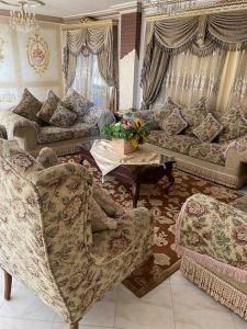 Royal Pyramids Palace Residence