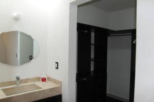 Casa moderna con terraza privada