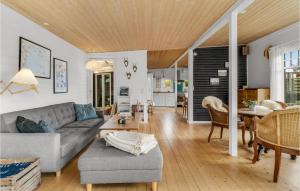 Amazing Home In Hornslet With Kitchen