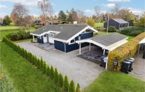 3 Bedroom Amazing Home In Stubbekøbing - Vejringe